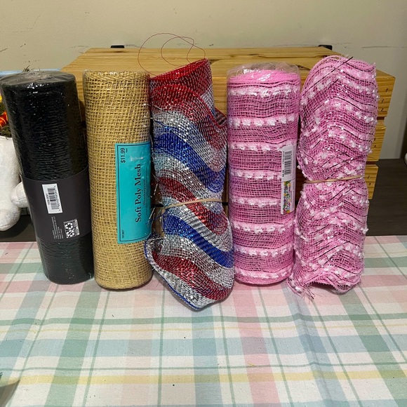 Assorted Deco Mesh - Picture 1 of 3